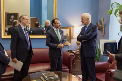 Videgaray llegó hoy a Washington y se reunió con el senador republicano John Cornyn, el segundo legislador de mayor rango en su partido en la Cámara Alta. (NOTIMEX)