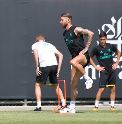 Sergio Ramos se unió a sus compañeros que entrenan en las instalaciones de la Universidad de California. (AP)
