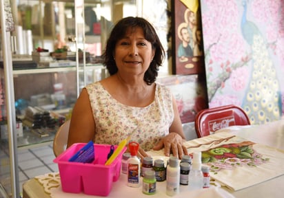 Carmen Amaya Hinojosa. Mary García y Maestra Dorita Paredes de Roel. Elsa Verástegui y María Guadalupe Díaz Retana.