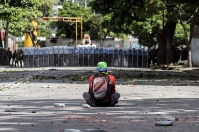 Las elecciones a la Constituyente llegan en medio de numerosos actos de desobediencia civil promovidos por la oposición para impedir un proceso que considera fraudulento. (ARCHIVO)