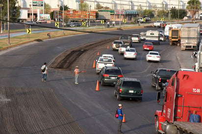 Pavimentación. Se atiende el cuerpo norte del bulevar Ejército Mexicano. (EL SIGLO DE TORREÓN)