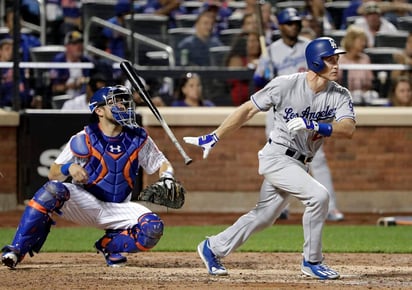 Por los Dodgers, los cubanos Puig de 3-1 con una anotada y una producida, y Yasmani Grandal de 4-1. El puertorriqueño Enrique Hernández de 1-0. (EFE)