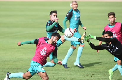 Los Guerreros se preparan a conciencia para recibir a los Tiburones el próximo domingo en el TSM. (Jesús Galindo)