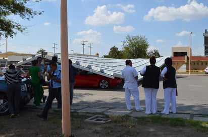 A través de un comunicado, el Instituto señaló que las instalaciones del Hospital General de Zona (HGZ) número 16 están aseguradas por lo que se cubrirán los daños. (ROBERTO ITURRIAGA)