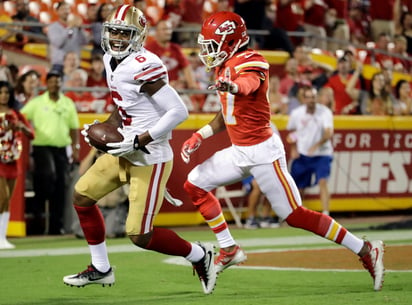 Los 49ers de San Francisco derrotaron ayer a los Jefes de Kansas. (AP)