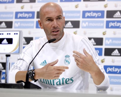 Zinedine Zidane considera injusta la sanción de cinco partidos para el portugués Cristiano Ronaldo. (EFE)