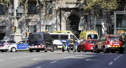 Las autoridades españolas han confirmado que el atropello se está tratando como un atentado terrorista. (EFE)