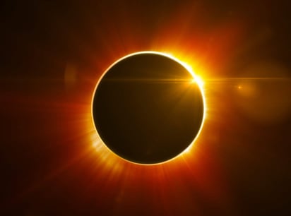 Explicó que hay formas sencillas y económicas de ver el eclipse sin sufrir ningun daño y agregó que sería buena oportunidad para instruir a los maestros y los alumnos. (ESPECIAL)