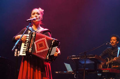 La intérprete de “Limón y Sal” recibirá el prestigioso reconocimiento durante una presentación programada para el próximo 7 de septiembre en el Berklee Performance Center de Boston. (ARCHIVO)