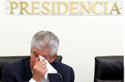 Durante su comparecencia el secretario de Comunicaciones y Transportes (imagen), Gerardo Ruiz Esparza fue cuestionado repetidamente por el Congreso, por su respuesta luego del Paso Express. (AGENCIA REFORMA)