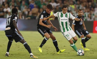 Andrés Guardado fue factor en la victoria del Betis. (EFE)