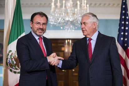 Seguro. Luis Videgaray se reunió ayer en Washington, con el secretario de Estado Rex Tillerson. (EFE)