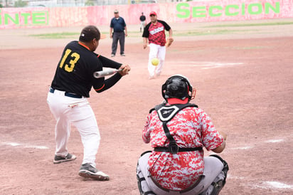 José Víctor Cruz fue el pitcher ganador tras lanzar una auténtica joya, ya que llegó hasta la última entrada sin permitir hit, hasta que el pitcher rival, Juan Güereca le pegó imparable que acabó con el encanto, pero no privó a Cruz apuntarse la victoria. (EL SIGLO DE TORREÓN)