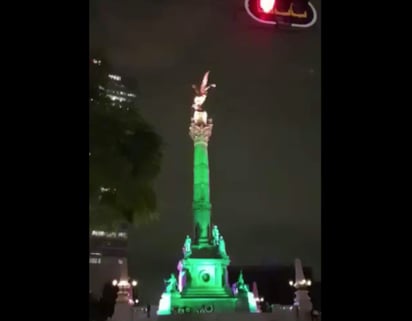 En redes sociales circularon videos de cómo se movía el Ángel. (TWITTER)