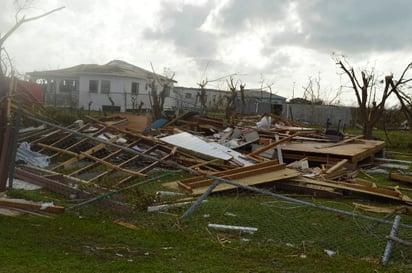 El huracán 'Irma', clasificado por la Administración Nacional de la Aeronáutica y del Espacio (NASA) como “el más peligroso de todos los tiempos”, golpeó ya las islas de Turcos y Caicos la madrugada de este viernes. (AP)