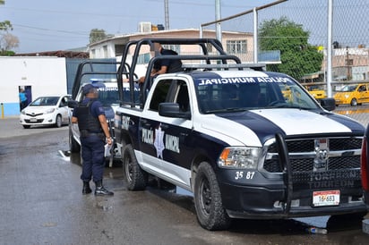 El reto. Más presencia policiaca, patrullaje vecinal y peatonal, filtros de revisión y huella dactilar, para bajar incidencia de robos. (EL SIGLO DE TORREÓN)