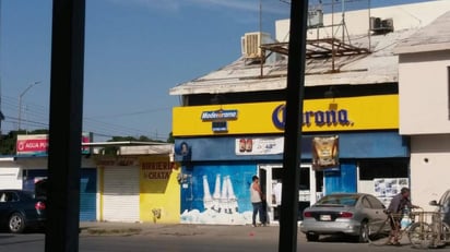 Según el encargado, los dos sujetos portaban armas de fuego y huyeron del lugar de manera pedestre. (EL SIGLO DE TORREÓN)