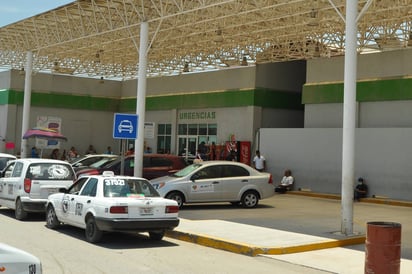 Lesionado. Joven termina en el Hospital General, luego de ser agredido a tiros en Carlos Real. (ARCHIVO)