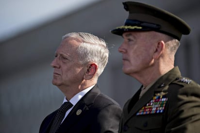 El anuncio del general Mattis se produce después de que Trump anunciase, el pasado 21 de agosto, que EU seguirá implicado en la guerra más larga de su historia, que se prolonga ya por casi 16 años. (ARCHIVO)