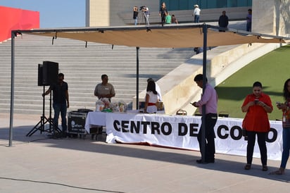 Se instalará a partir de este jueves a las 10 de la mañana y hasta las 22 hora, un gran centro de acopio para apoyar a los damnificados con el sismo ocurrido este 19 de septiembre en la ciudad de México. (ARCHIVO)