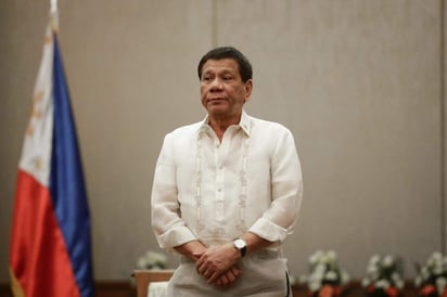Duterte afirmó la víspera que su lucha contra las drogas sigue firme y acabará con cualquiera que esté involucrado, incluso contra su hijo Paolo. (ARCHIVO)