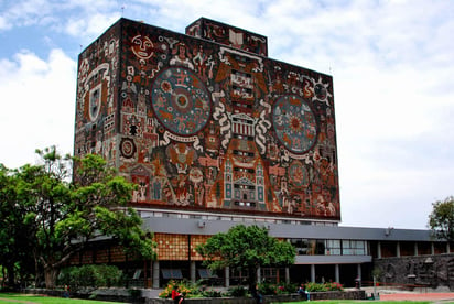 De acuerdo con los dictámenes ninguno de los murales de Ciudad Universitaria sufrió daños con motivo del sismo. Algunos de ellos, como los murales de Siqueiros y de Eppens, eran ya objeto de procesos de conservación. Los recintos históricos a cargo de la UNAM no sufrieron daños de importancia. (ARCHIVO)