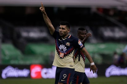 Los jugadores del América ayudaron en el estadio Azteca en la colecta de alimento para los damnificados del temblor. Americanistas se unen a la colecta