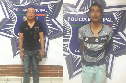 Detenidos. Aseguran a dos por el delito de robo, a uno le aseguraron un arma de fuego, al segundo 6 mil 800 pesos robados. (EL SIGLO DE TORREÓN) 