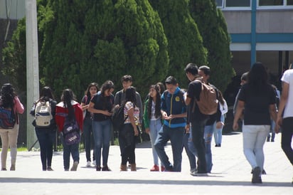 Detección. El Informe 2017 detectó que la deserción escolar se presenta principalmente en el primer año de educación media superior, lapso en el que ocurre el 23.8 por ciento de los abandonos. (EL SIGLO DE TORREÓN)