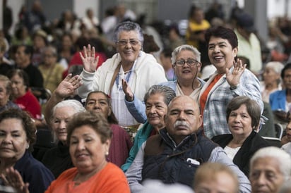 El promedio de vida en las Américas llegó a 75 años de edad para la población en general, lo que representa un incremento de 16 años de vida en un lapso de 45 años. (ARCHIVO)