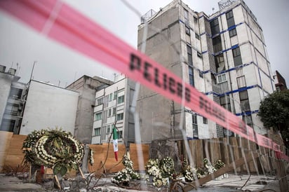 Suman, hasta la mañana de hoy viernes, 355 muertos tras el sismo que el pasado 19 de septiembre devastó varias comunidades de la zona centro del país. (ARCHIVO)