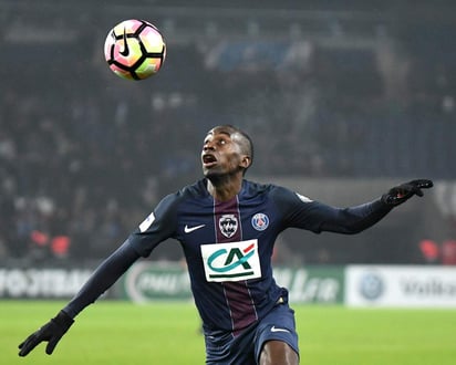 Blaise Matuidi alabó a su compatriota Kylian Mbappé, estelar jugador del PSG. (Archivo)