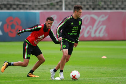 Su último gol con México lo consiguió en junio pasado durante la Copa FIFA Confederaciones contra Portugal, por lo que mañana espera reencontrarse con las redes y qué mejor que ante un rival al que todavía no le puede marcar.
