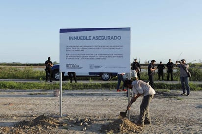 Dicha propiedad se ubica en las costas del Golfo de México y el gobierno del Estado busca recuperar por pertenecer al patrimonio estatal. (CORTESÍA)