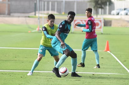 El plantel albiverde retomará esta tarde sus prácticas en Territorio Santos Modelo, de cara a una segunda quincena de octubre cargada de partidos, la mayoría de ellos en el estadio Corona. (Archivo)