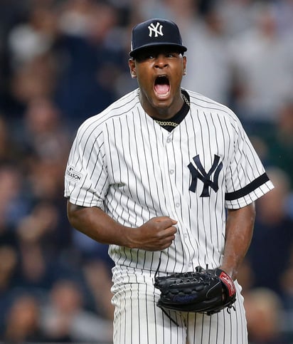 Yanquis de Nueva York obligó hoy al quinto y definitivo partido de esta Serie Divisional 2017 de la Liga Americana, del beisbol de Grandes Ligas, al vencer por 7-3 a Indios de Cleveland ante un repleto Yankee Stadium. (Fotografías de AP)   