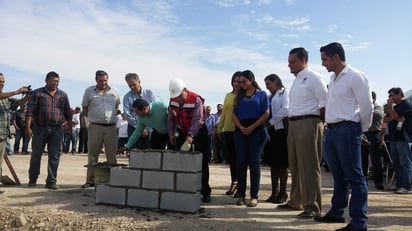 Este martes arrancó la construcción de la plaza comercial. (EL SIGLO DE TORREÓN) 