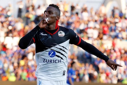 Julián Quiñones marcó dos goles en la victoria de Lobos BUAP 3-0 sobre Cruz Azul. (Jam Media)