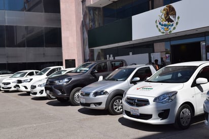 Entrega. Las unidades automotrices son para distintas áreas y las motocicletas se emplearán en labores de patrullaje. (EL SIGLO DE TORREÓN)  