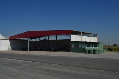 Abandonan. Debido a las condiciones poco dignas en las que vivían los militares se retiraron. (EL SIGLO DE TORREÓN) 