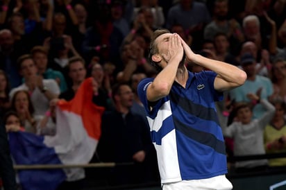 Julien Benneteau venció 7-6, 7-5 a Marin Cilic. (EFE)