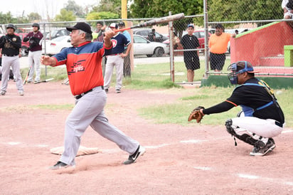 Los bateadores más destacados fueron José Luis Chávez por el equipo ganador al pegar un cuadrangular, mientras que por los normalistas se destacó Juan Salvador Alvarado al pegar 2 imparables en 3 visitas a la caja de bateo. (ARCHIVO)