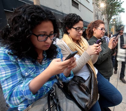 Tendencia. Para el analista en telecomunicaciones, el costo de la interconexión en México se debe renovar cada tres meses.(ARCHIVO)