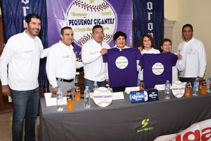 Directivos del club e integrantes del comité organizador, se dijeron preparados para recibir a las delegaciones participantes. (Jesús Galindo)