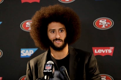 En la historia titulada: 'Colin Kaepernick no será silenciado', GQ no cita al jugador que raramente ha hablado en público desde que se convirtió en agente libre a principios de este año y afirma que se ha 'vuelto más inteligente que el poder de su silencio'.