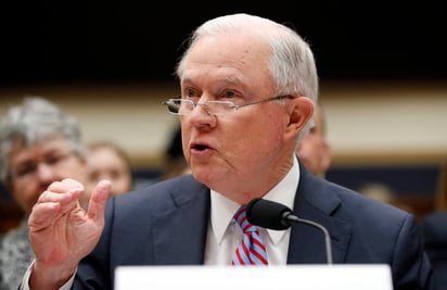 Sessions habló por primera vez de cuál fue su papel en un encuentro que se celebró en marzo de 2016 en el hotel Trump en Nueva York y en el que participó George Papadopoulos. (AP)