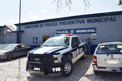 “Nos preocupamos ya que los policías encargados, tanto federales como estatales, solo tenían un toldo puesto, ahora ya no pasarán más incomodidades por el clima y esto hará que atiendan mejor a los turistas” mencionó. (ESPECIAL)