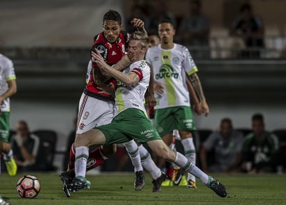 Chapecoense sufrió mucho para volver a armar un equipo profesional y mantenerse en el máximo circuito.