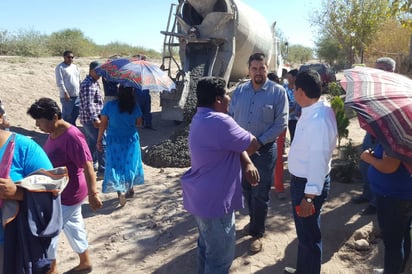 Programa. Durante los cuatro años de la administración se benefició a 3 mil familias con el programa Piso Firme. (EL SIGLO DE TORREÓN) 