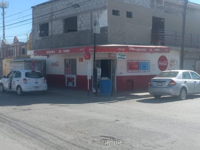 El negocio afectado denominado 'Los Primos' se encuentra ubicado en el cruce de la avenida Canal de La Concha y calle Calcita de dicho sector habitacional. (EL SIGLO DE TORREÓN) 